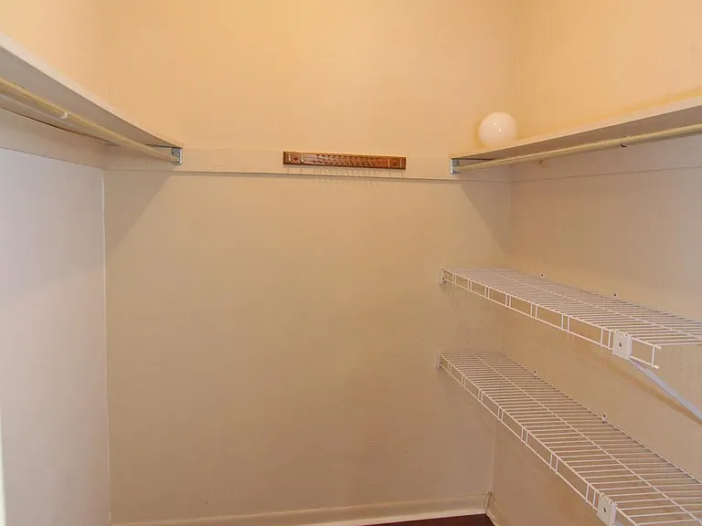 185 Valley Stream Cir — Photo 18