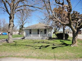 400 N Ridge Ave, Taylorville, IL 62568