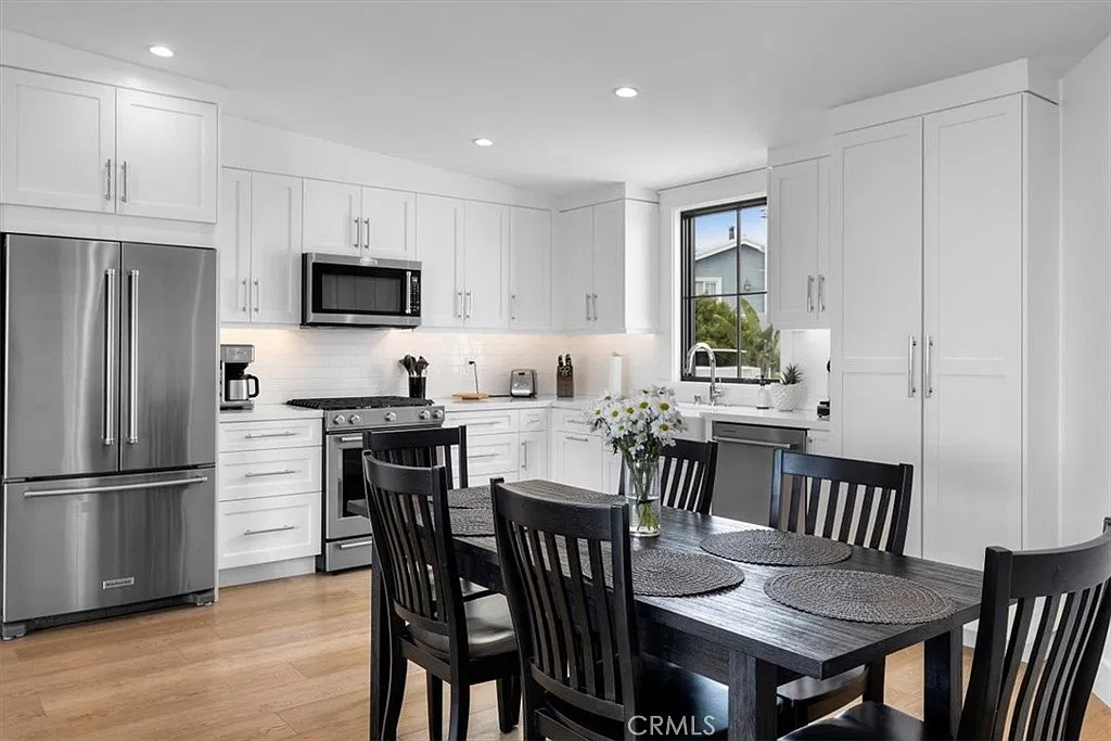 3 bed, 2.5 bath, 1290 sqft, $13,500 — Photo 4