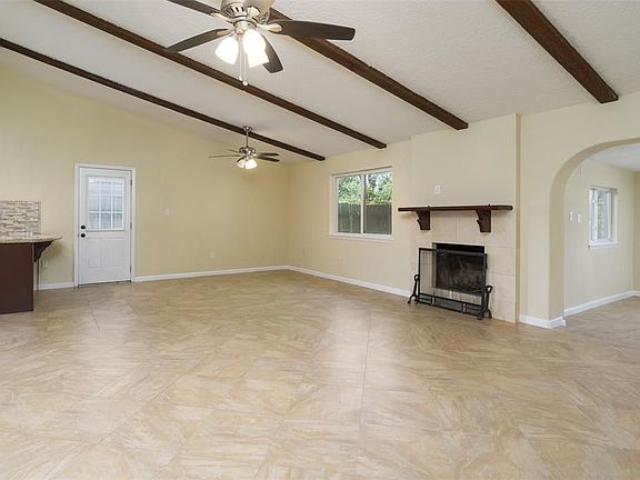 5th image of 16927 Hibiscus Ln