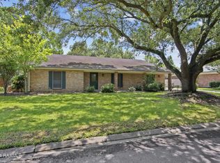204 Mockingbird Ln, Lafayette, LA 70506