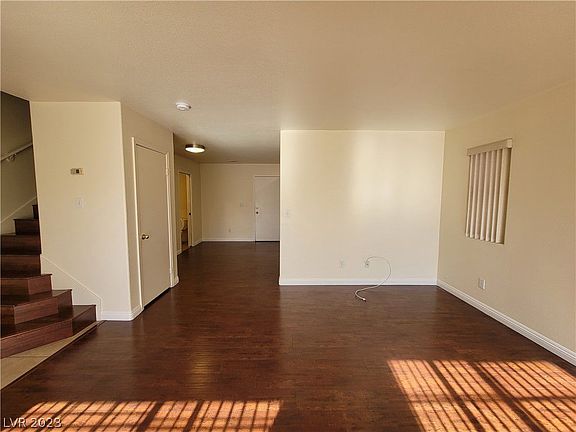 5th image of 5563 Leaning Oak Ave #0