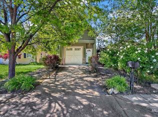 2717 W Woodlawn Ave, Boise, ID 83702