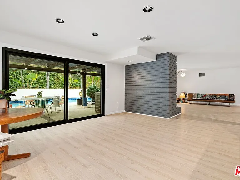 3135 Chandelle Rd — Photo 10
