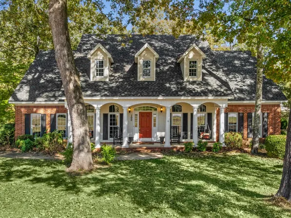 100 Deerwood Dr, Searcy, AR 72143