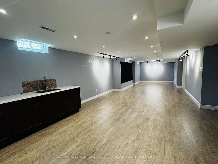 3 Tarmack Dr — Photo 23