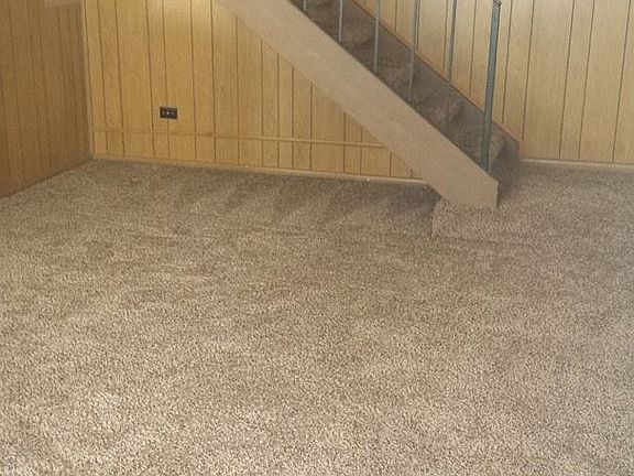 3rd image of 674 Oakwood Dr