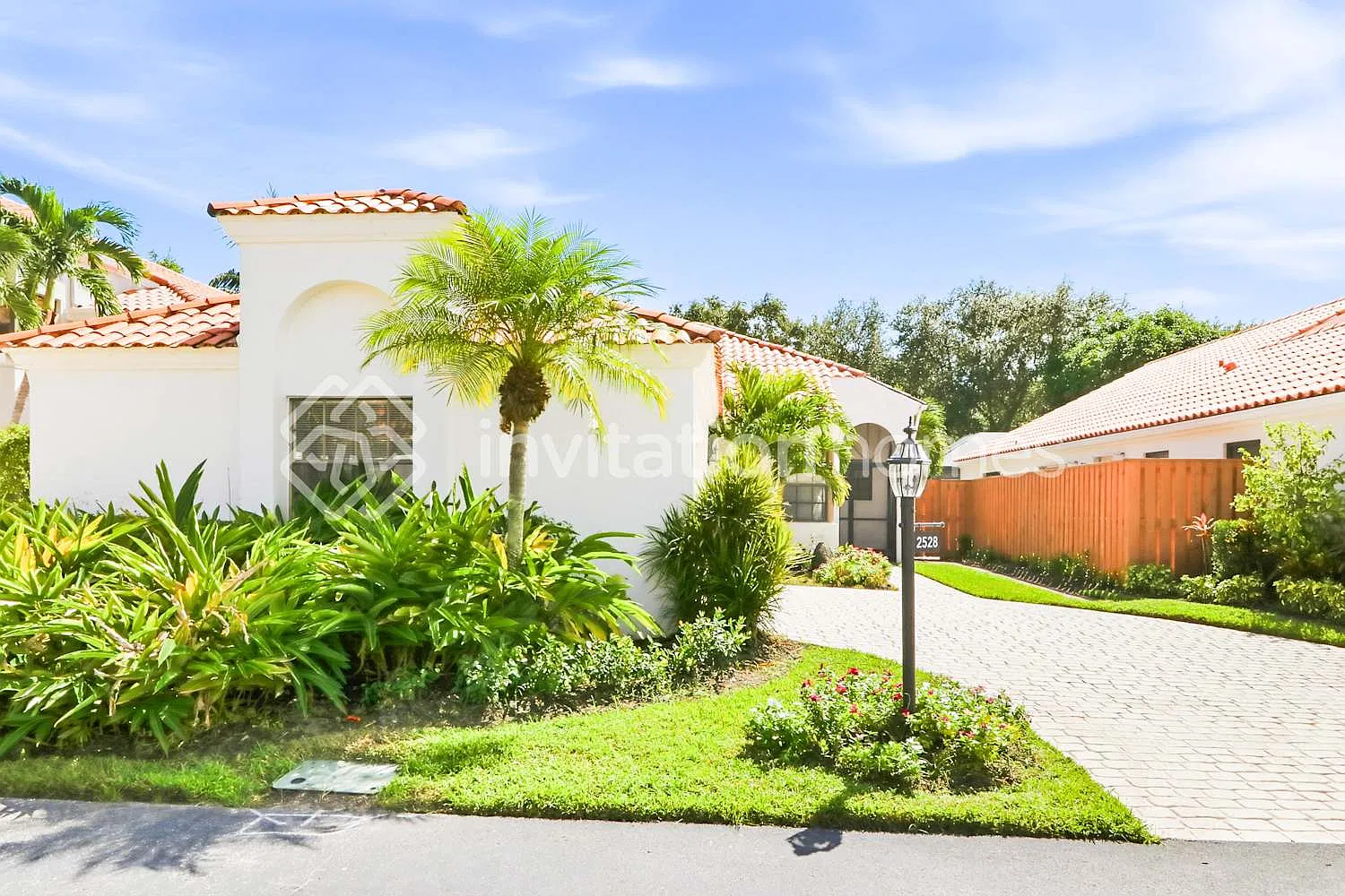 2528 La Cristal Cir West Palm Beach, FL 33410 — Photo 1