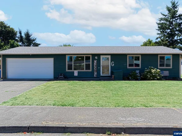 4384 Burlington Loop NE, Salem, OR 97305