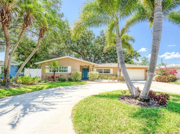 1014 41st Ave NE, Saint Petersburg, FL 33703