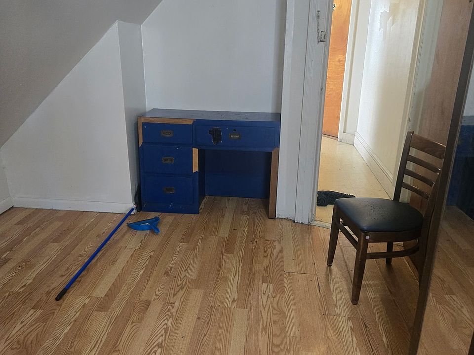 2nd image of 29 49th St APT 14