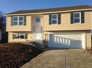 119 Rivers Edge Dr, Moscow Mills, MO 63362