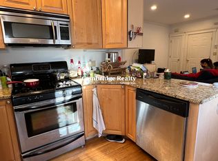113 Columbia St #1, Cambridge, MA 02139