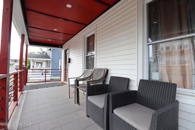 3rd image of 2346 William Street