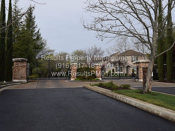 2nd image of 189 Talmont Cir