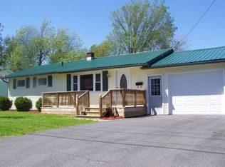 25 Hillsdale Ter, Malone, NY 12953