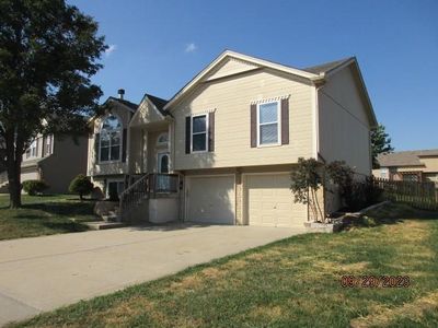 11255 N Madison Ave, Kansas City, MO, 64155