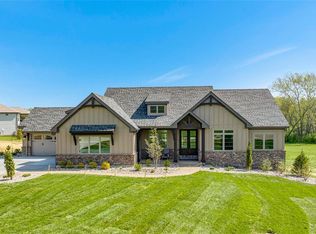 102 Tuscany Meadow Dr, Defiance, MO 63341