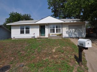 1209 Grace St, Weatherford, TX 76086