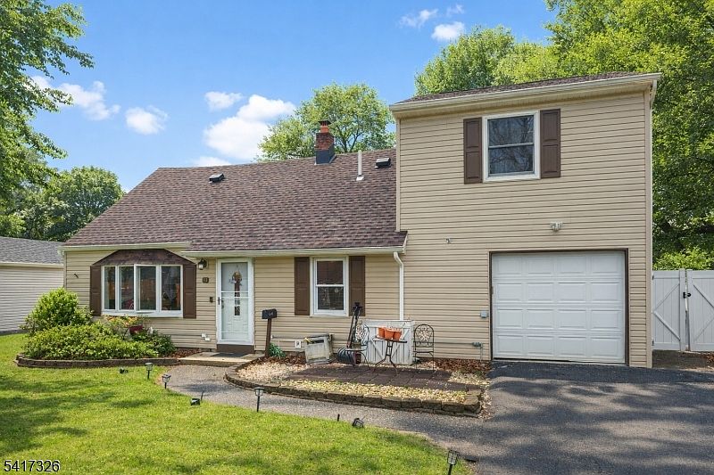 1st image of 83 Village Rd