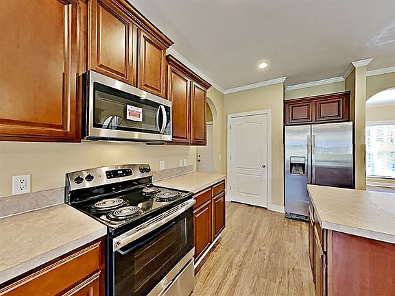 3rd image of 2786 Lafayette Dr