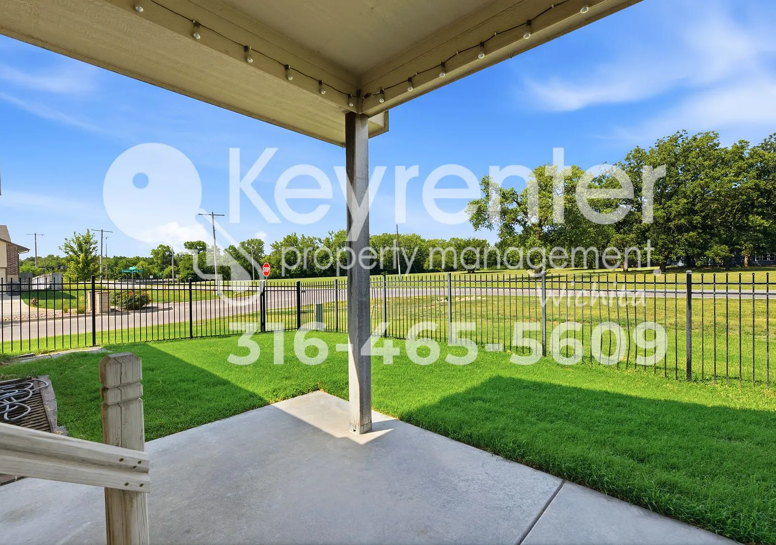 E Timber Lake Rd Duplex — Photo 4