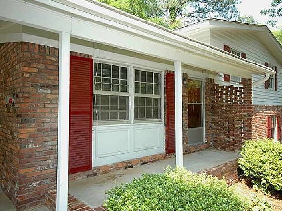2nd image of 2509 Sunny Ln SE