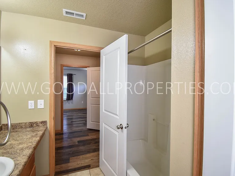 4307 154th St — Photo 13