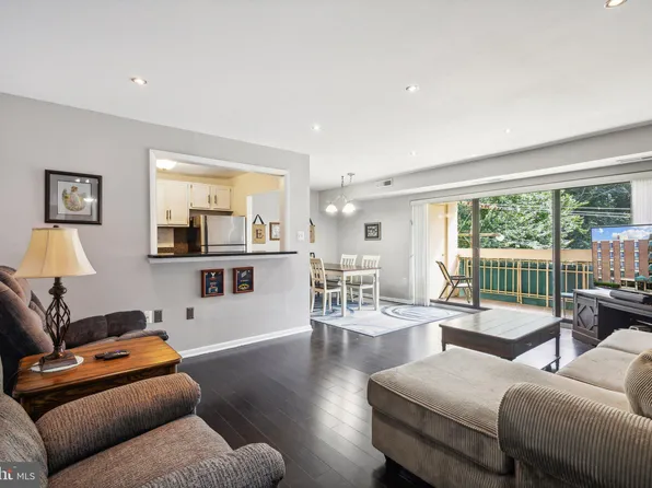 6135 Leesburg Pike APT 305, Falls Church, VA 22041