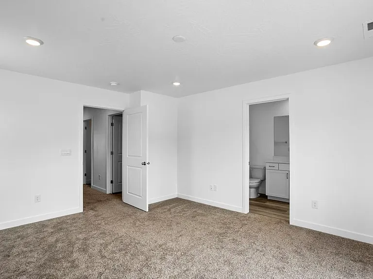 2775 E Rushpink Ln — Photo 32