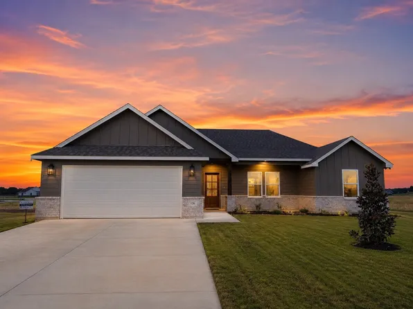 136 Zaragosa Dr, Lipan, TX 76462