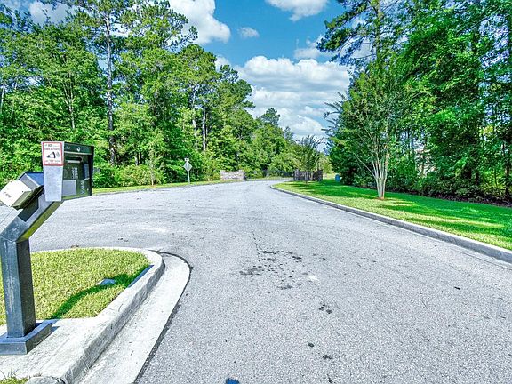 4th image of 110 Portsmith Dr. #4