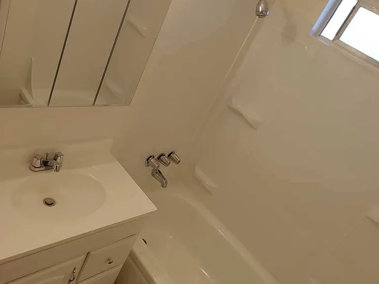Bay Vista — Photo 10