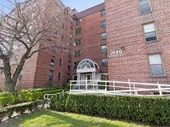 2140 Knapp St APT 4G, Brooklyn, NY 11229