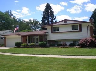 14831 Yale St, Livonia, MI 48154