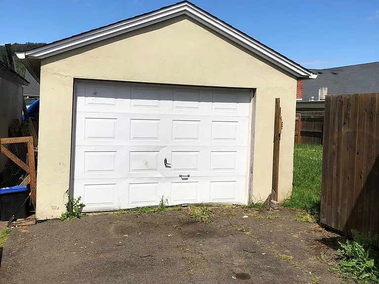 1646 SE Hamilton St — Photo 13