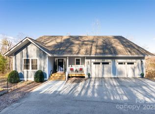 307 Kristy Cabe Dr, Fletcher, NC 28732