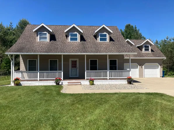 1029 N Cherry St, Evart, MI 49631