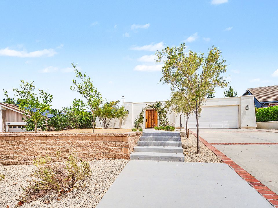 1st image of 28817 Barragan St