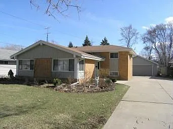 301 Terry Ln photo 1
