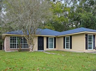 8724 Metairie Dr, Baton Rouge, LA 70810