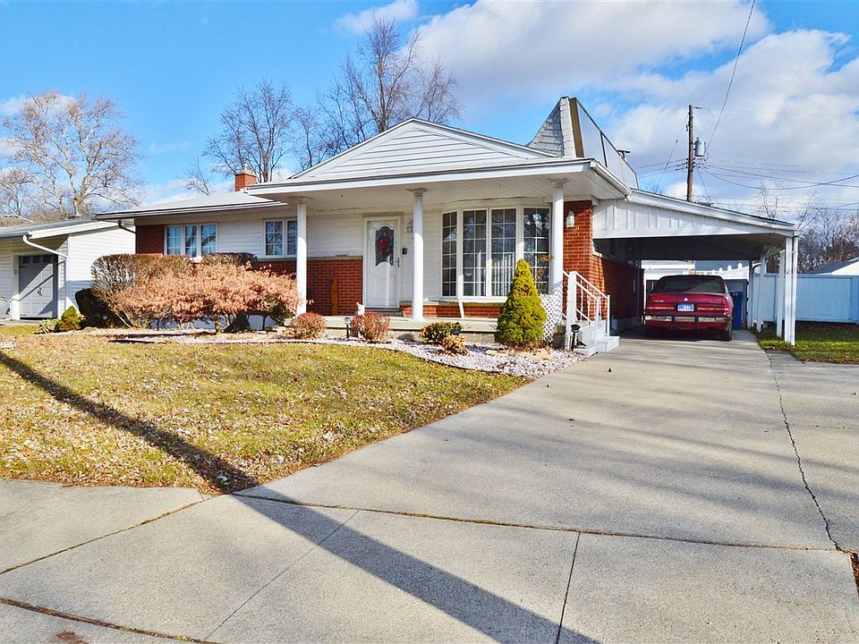 1st image of 725 Tamarac Dr