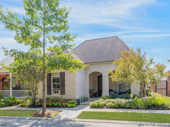 107 Elysian Fields Dr, Lafayette, LA 70508