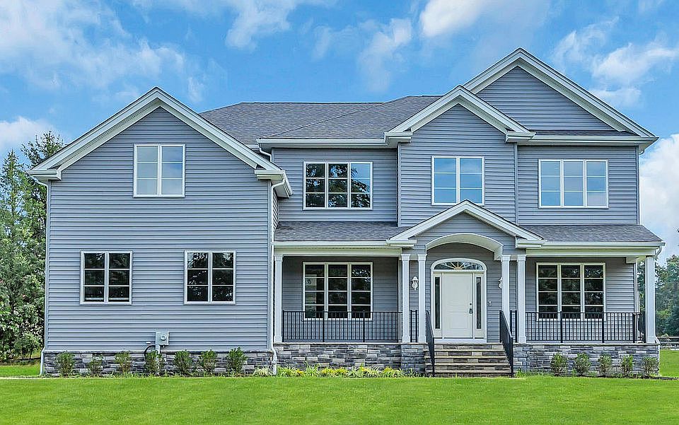 1st image of 4 Falson Ln