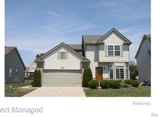 7839 Thornhill Dr, Ypsilanti, MI 48197