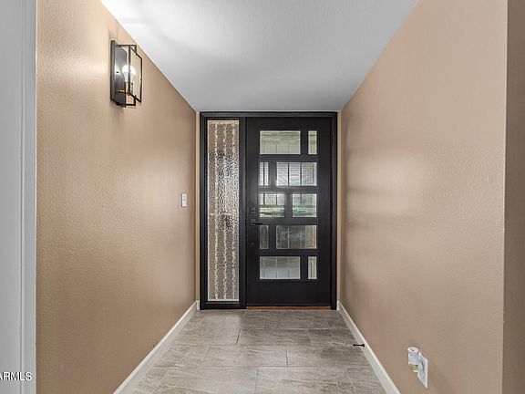 4th image of 10916 W Camelot Circle