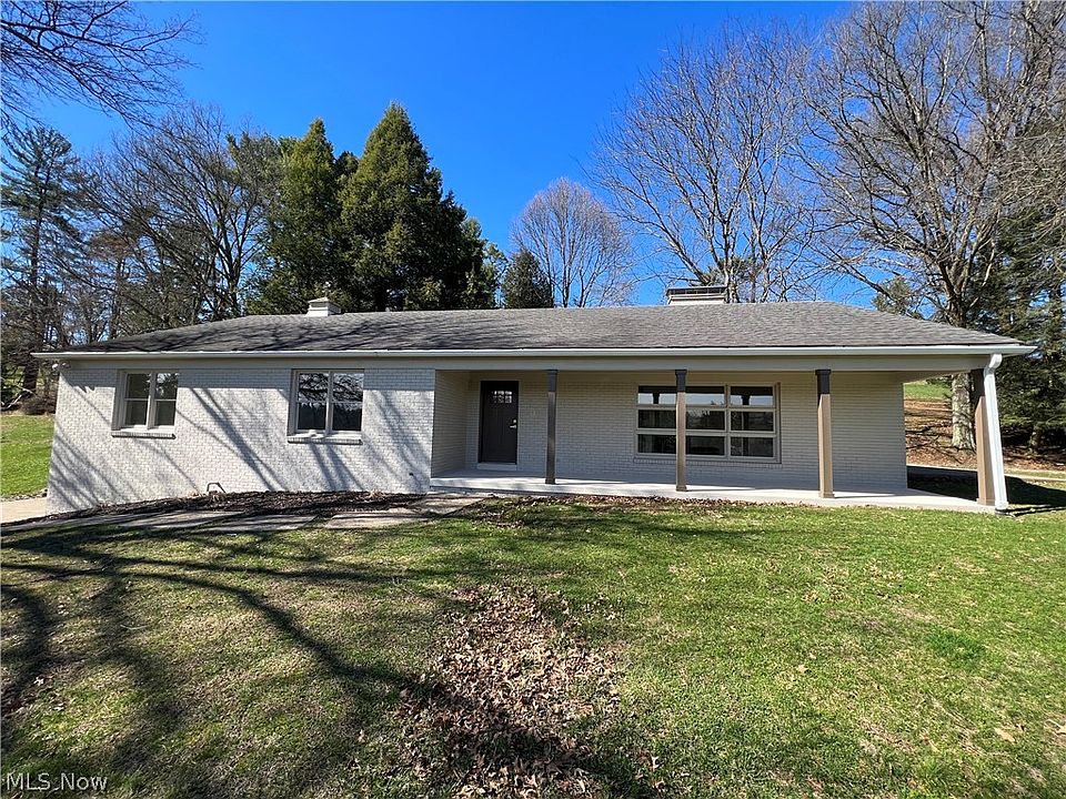 1st image of 113 Conifer Cir