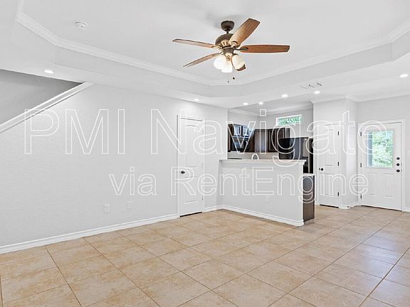 3rd image of 6962 Lakeview Dr #102