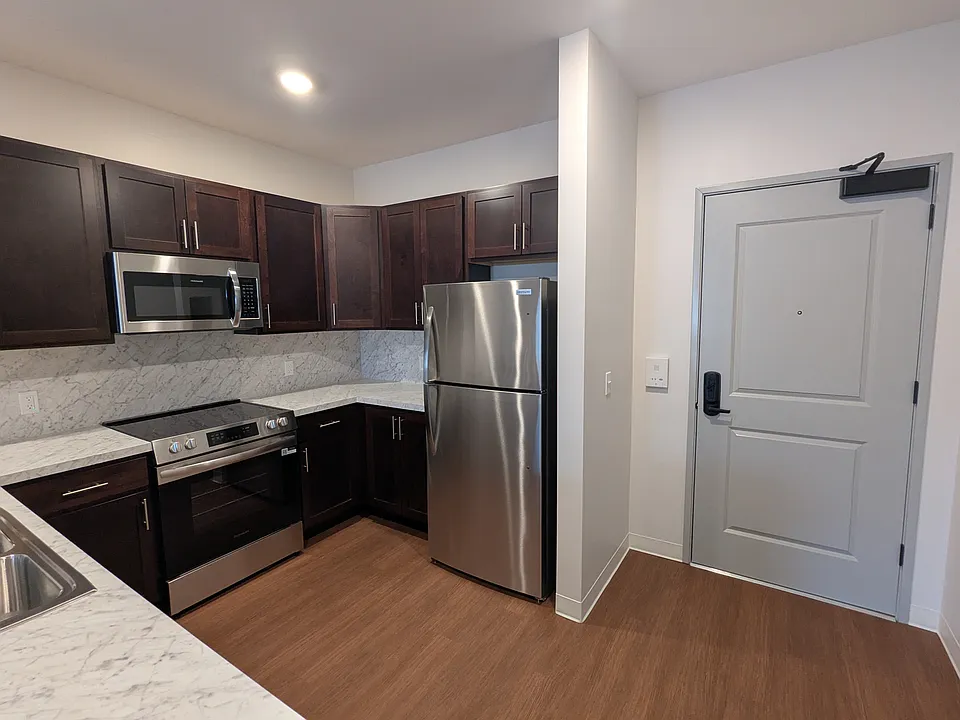 2017 Eastern Ave SE #206