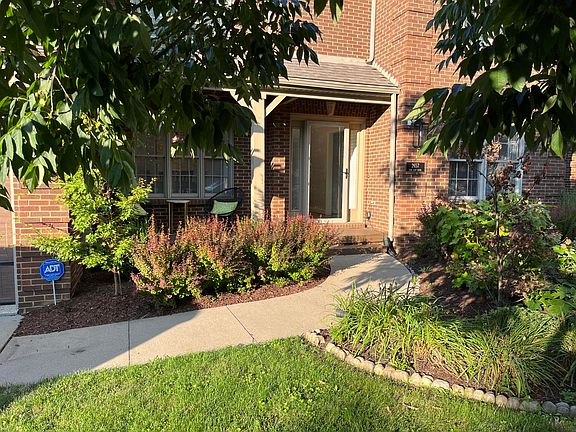 2nd image of 2657 Red Leaf Dr